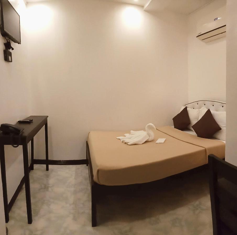 Amax Inn Cebu Mandaue Exterior foto